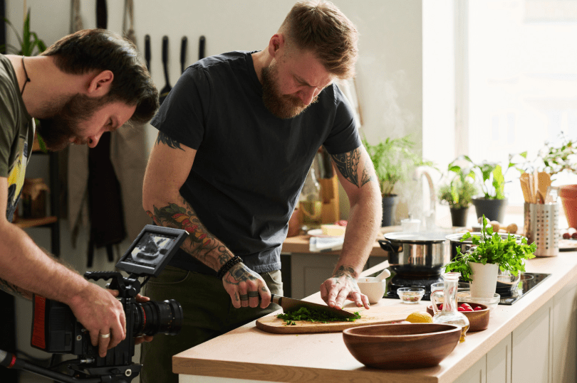 7 Restaurant Video Advertising Ideas That Will Drive Customers