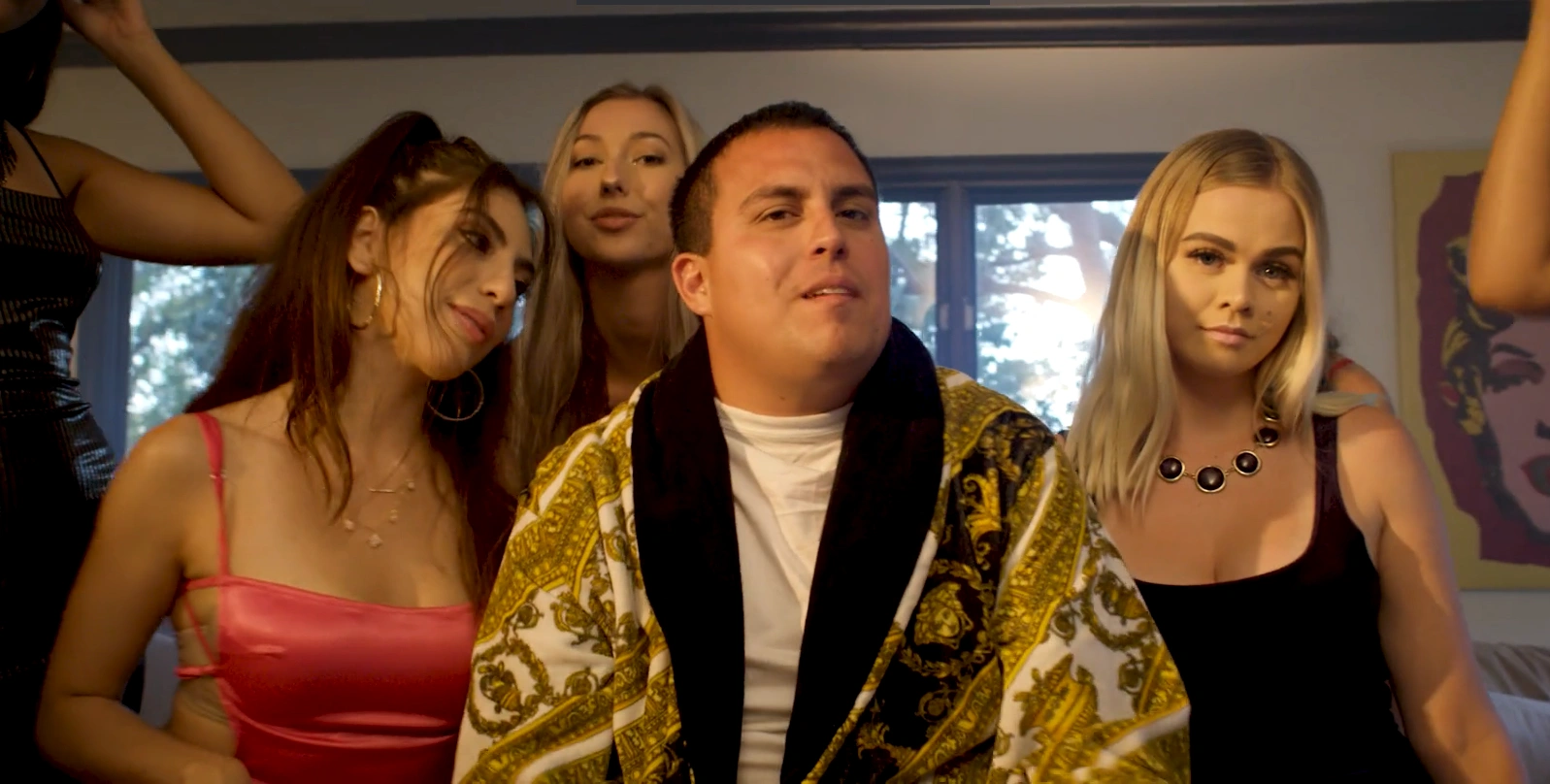 Steve Medea – Gimme That Nana (Official Music Video) (1)