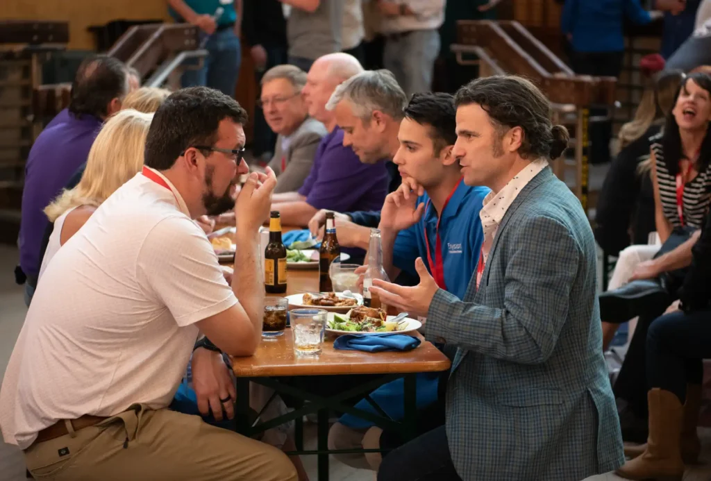 Beige Video Corporate - Landing Page